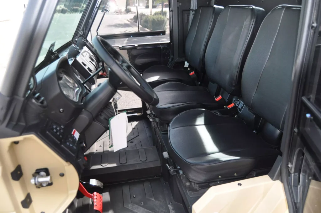 AODES DedertCross 1000-3 HVAC seats interior review image