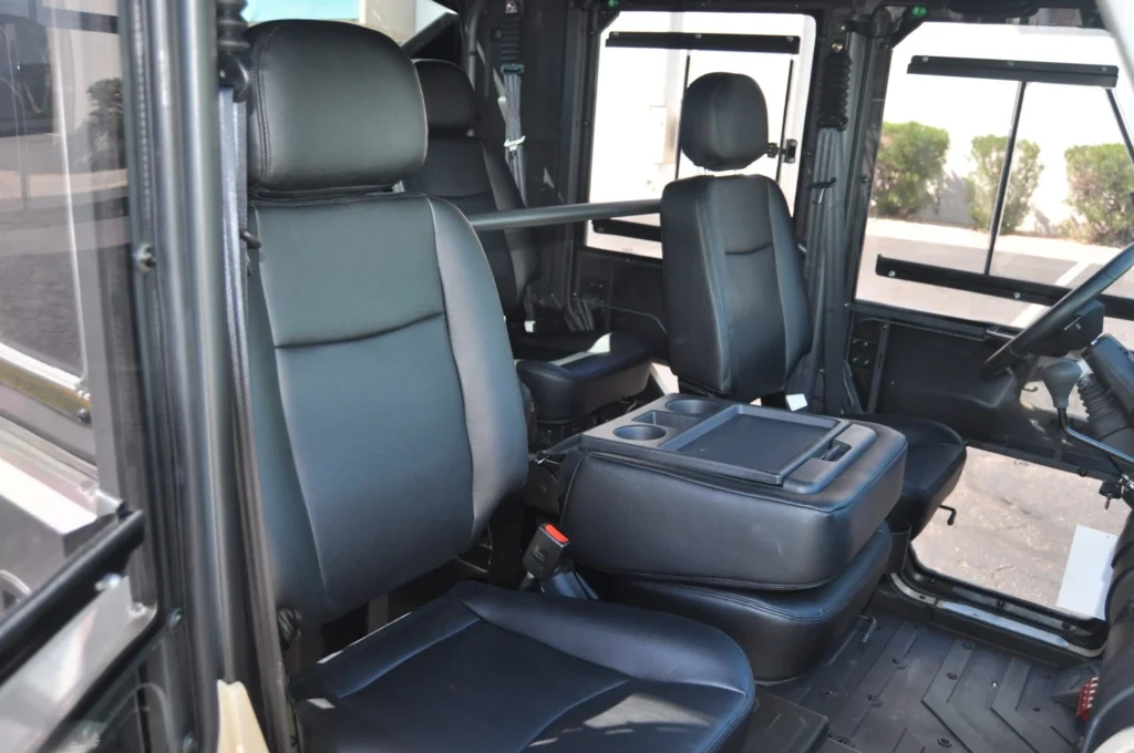 AODES DedertCross 1000-6 HVAC folding seat interior review image